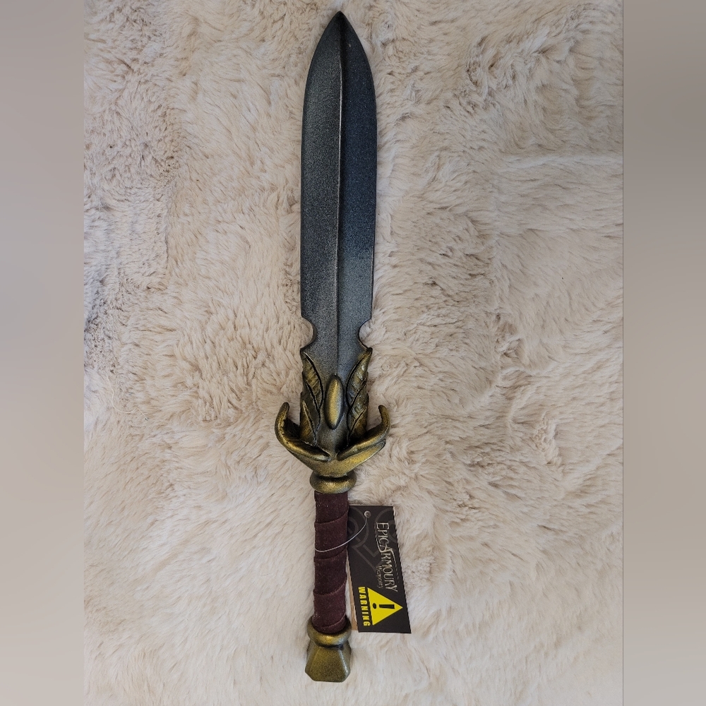 HALLOWEEN LARP Epic Armory Costume Dagger NWT